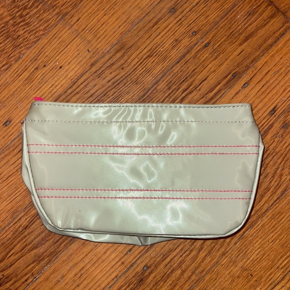 Clinique Makeup Bags Set of 2 - Picture 9 of 14